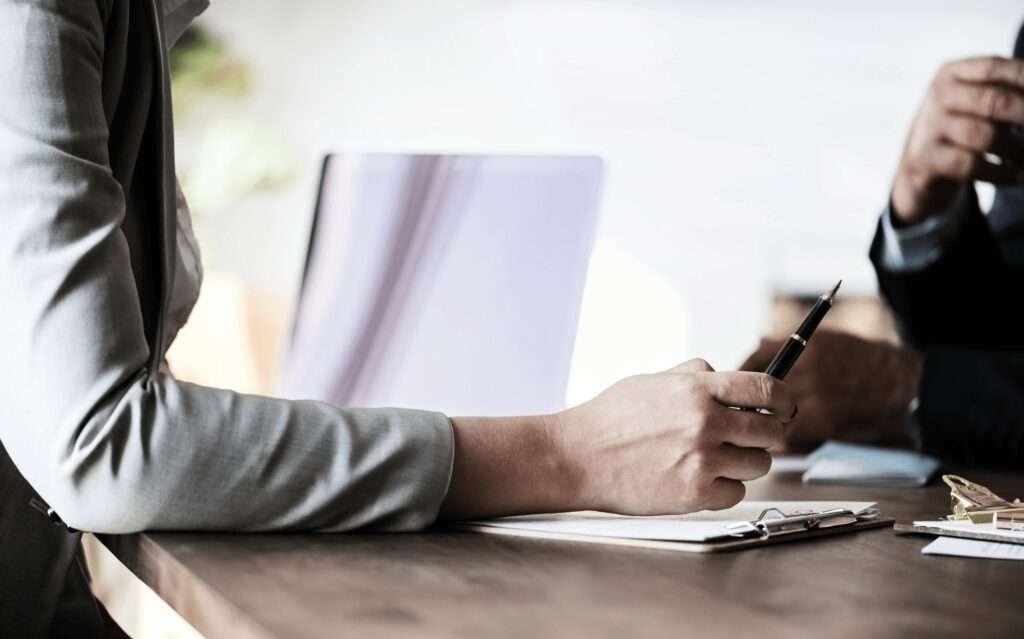 Vom Quantenphysiker zum Sicherheitsanalysten bei SRC - Ein Mitarbeiterinterview 1 Mitarbeiterinterview